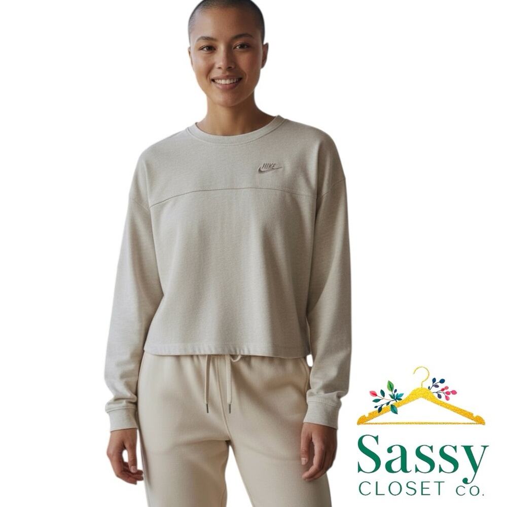 ✨ NIKE Beige Lightweight Stretch Knit Sweatshirt XS EUC Neutral 🕊️